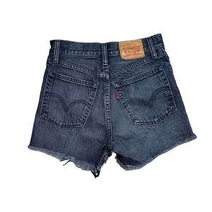 Wedgie Short Levi’s Denim Shorts